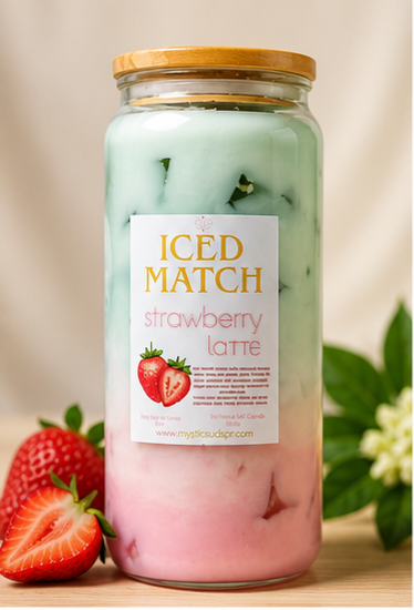 Vela Strawberry Matcha Latte en vaso reutilizable de 16 oz